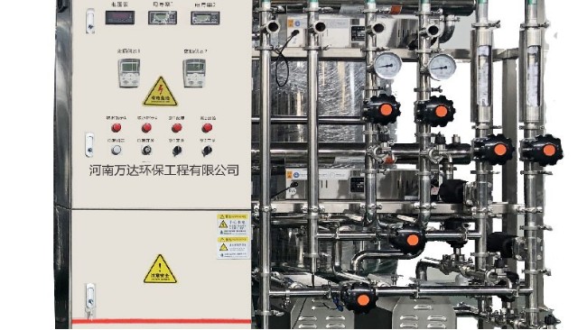 不銹鋼反滲透純水設(shè)備-20t凈水水處理設(shè)備